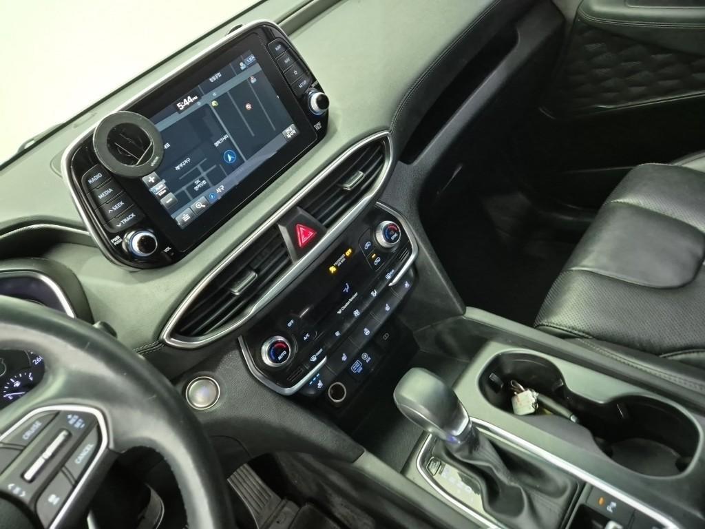 HYUNDAI Santa Fe - Vista 9