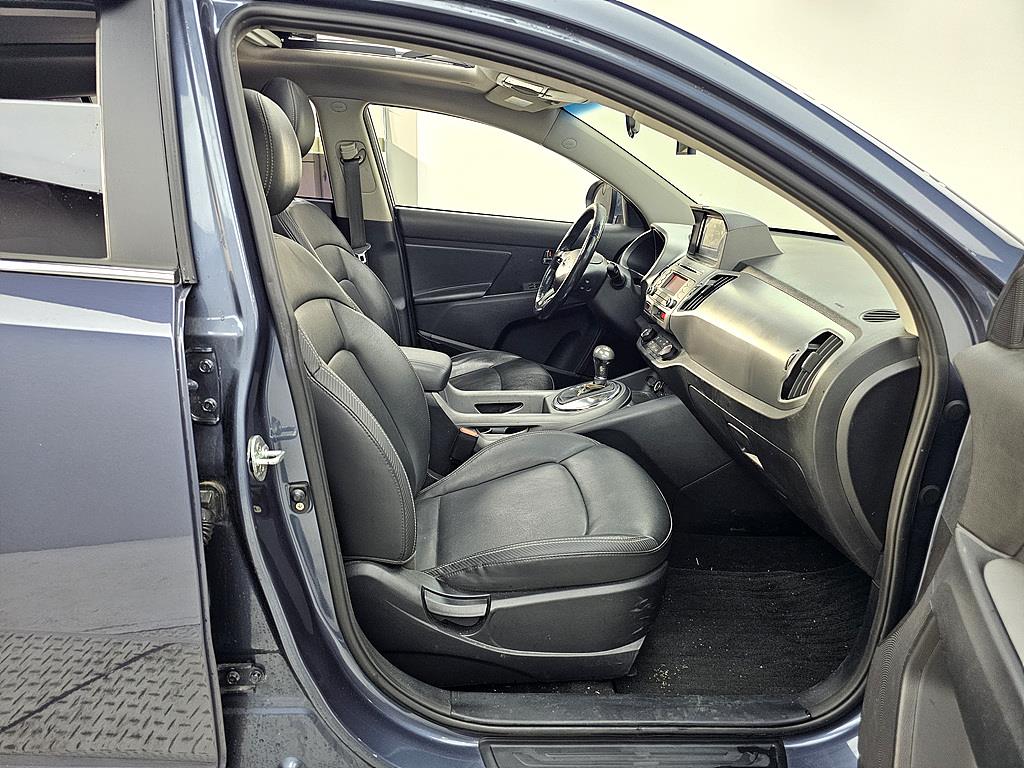 KIA Sportage - Vista 11