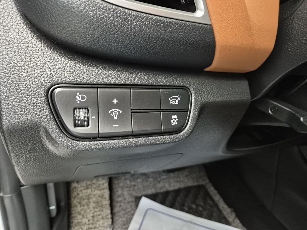 KIA Seltos 2023 Blanco - Importación desde Corea - HF Imports Iquique - Foto 18