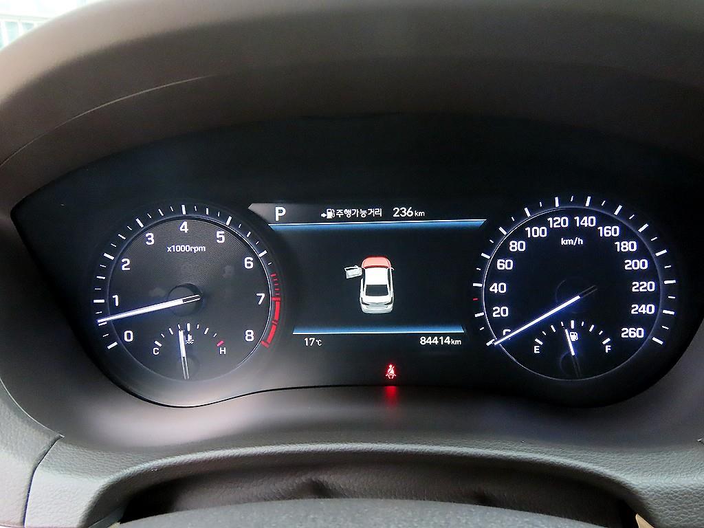 Genesis G80 - Vista 9