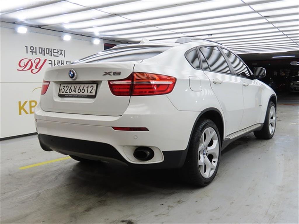 BMW X6 - Vista 4