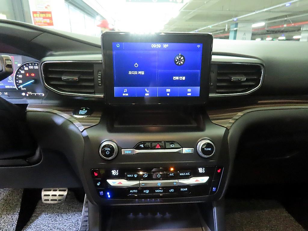 Ford Explorer - Vista 11
