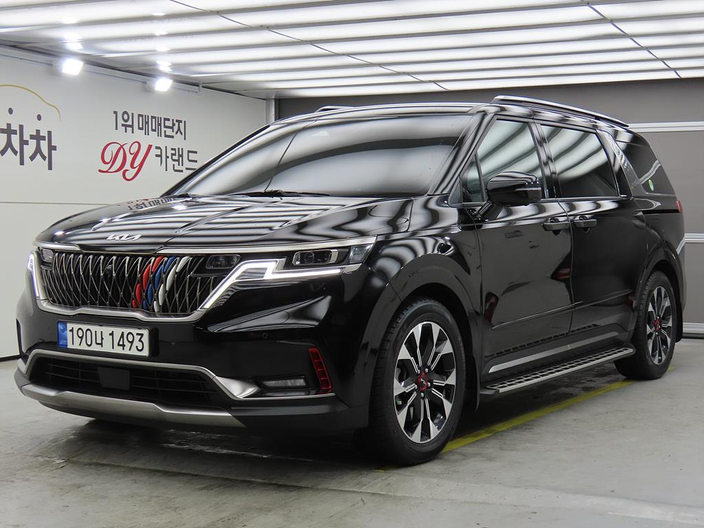 KIA Carnival 2023 Negro - Importación desde Corea - HF Imports Iquique - Foto 1