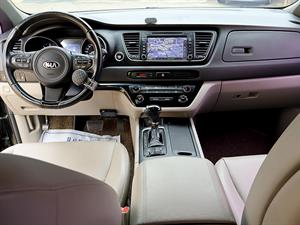 KIA Carnival - Vista 10
