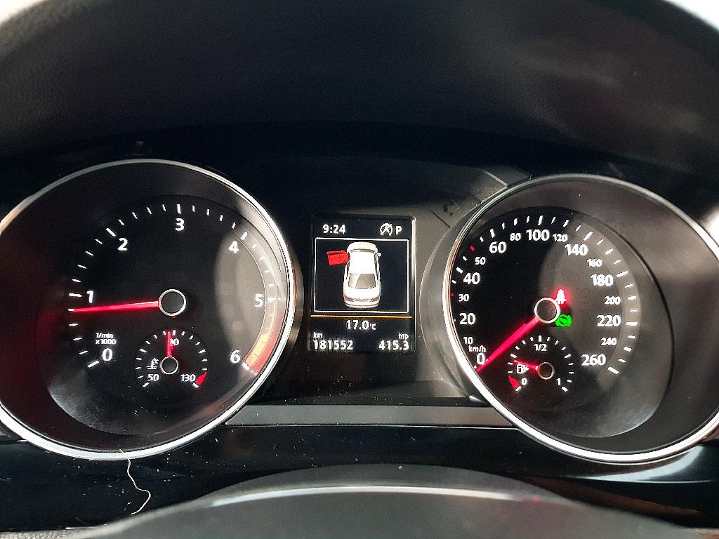 Volkswagen Jetta - Vista 7