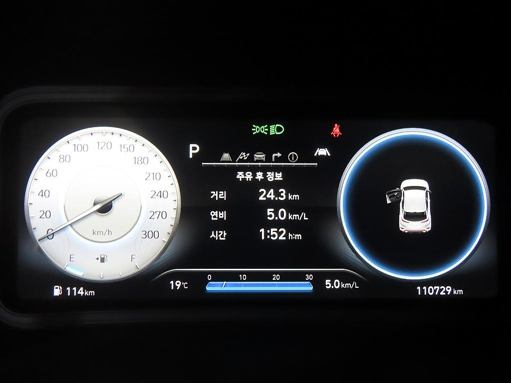 HYUNDAI Kona - Vista 9