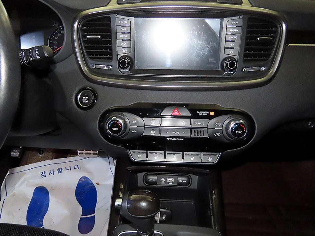 KIA Sorento - Vista 11