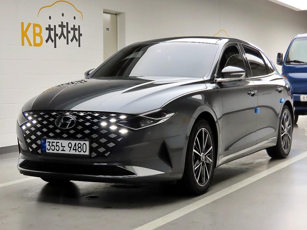 HYUNDAI Grandeur - Vista 2