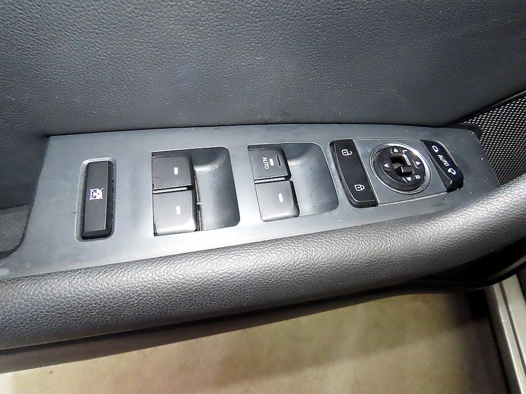 HYUNDAI Sonata 2016 Gris - Importación desde Corea - HF Imports Iquique - Foto 13