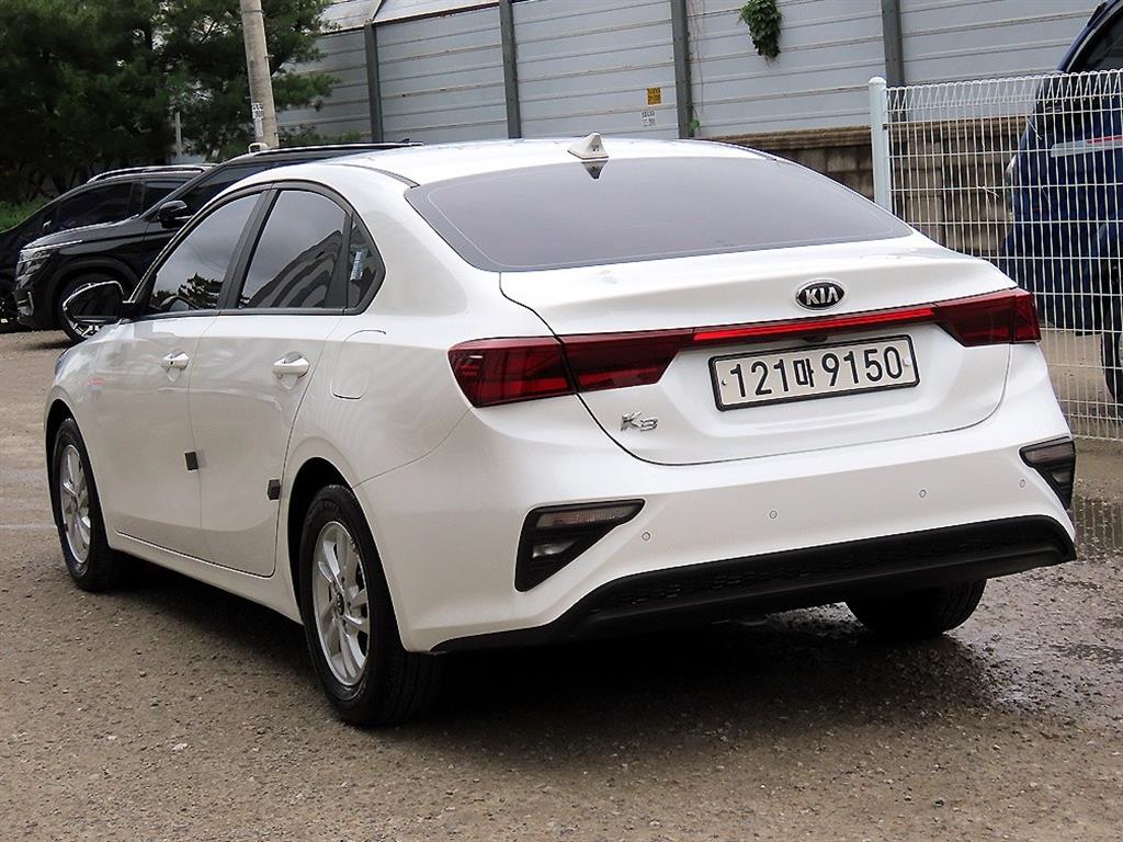 KIA K3 - Vista 3