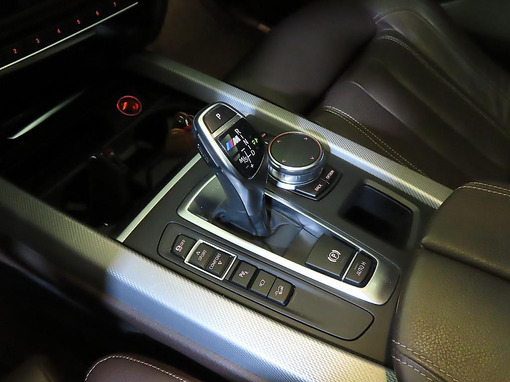 BMW X5 - Vista 12