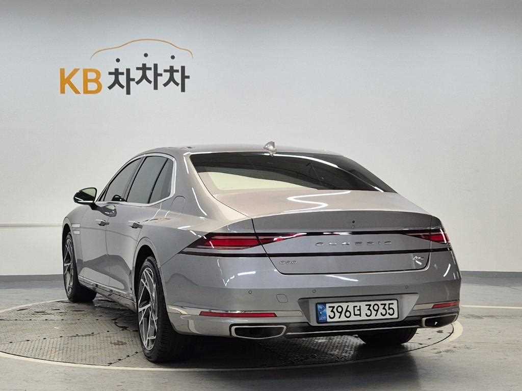 Genesis G90 - Vista 2