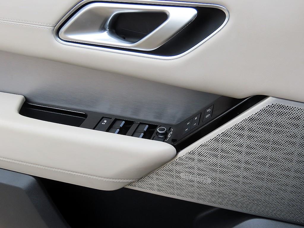 Land Rover Range Rover Bella - Vista 11