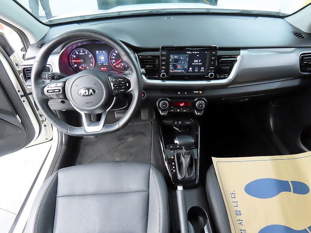 KIA Stonic - Vista 7