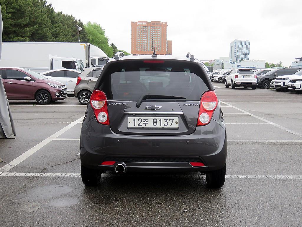 Chevrolet Spark - Vista 3