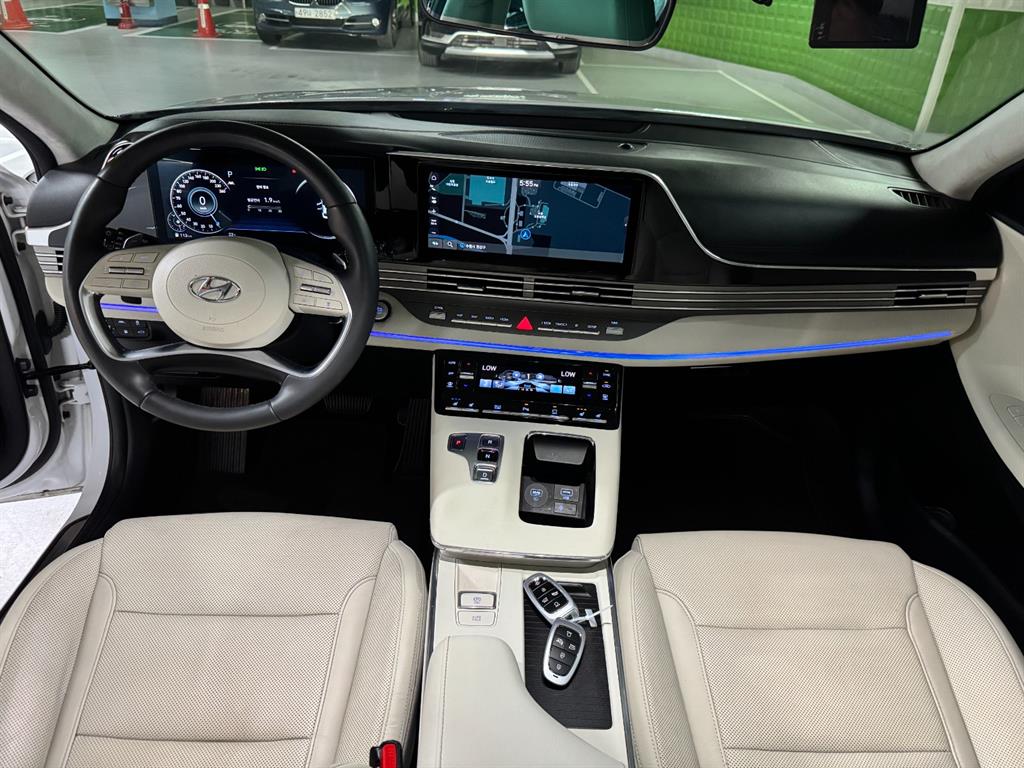 HYUNDAI Grandeur - Vista 8