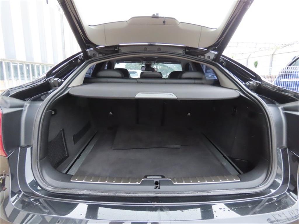 BMW X6 - Vista 9