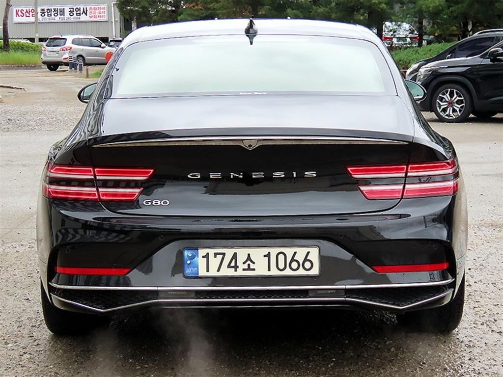 Genesis G80 - Vista 4