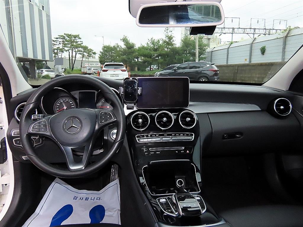 Mercedes Benz C Class - Vista 7
