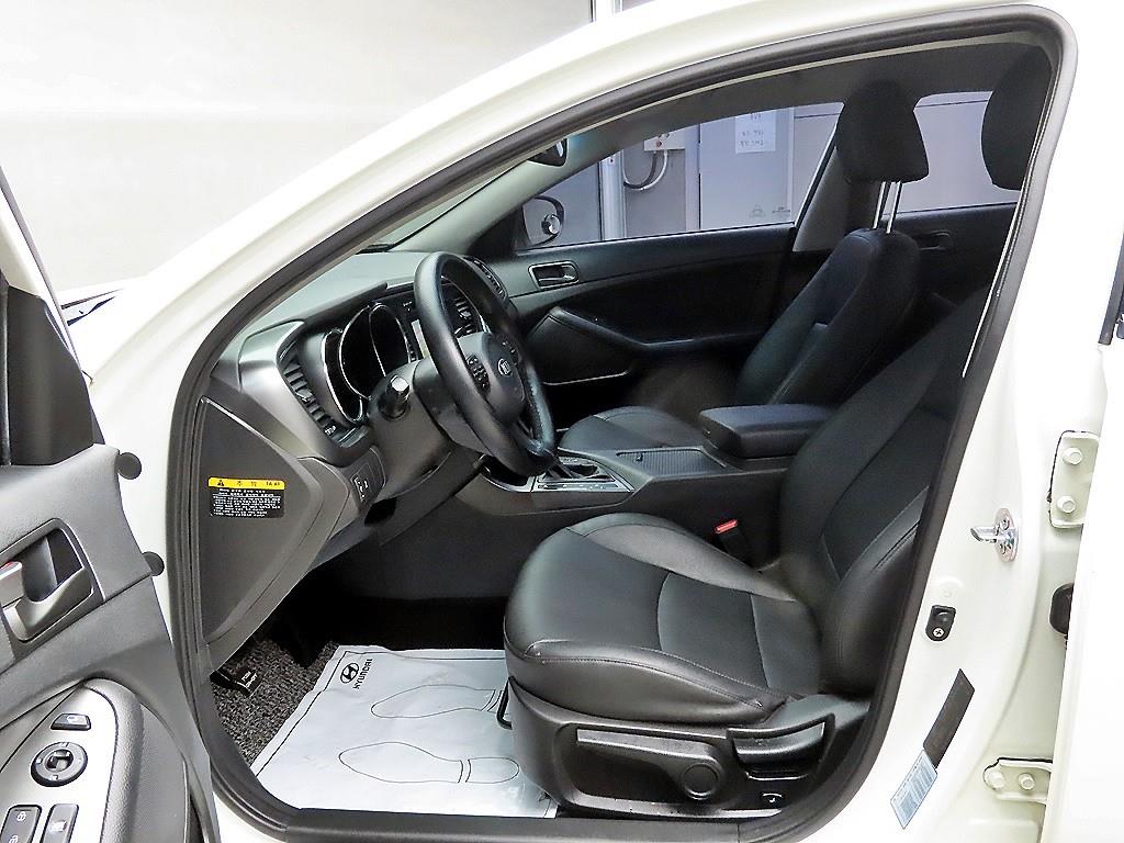 KIA K5 - Vista 5