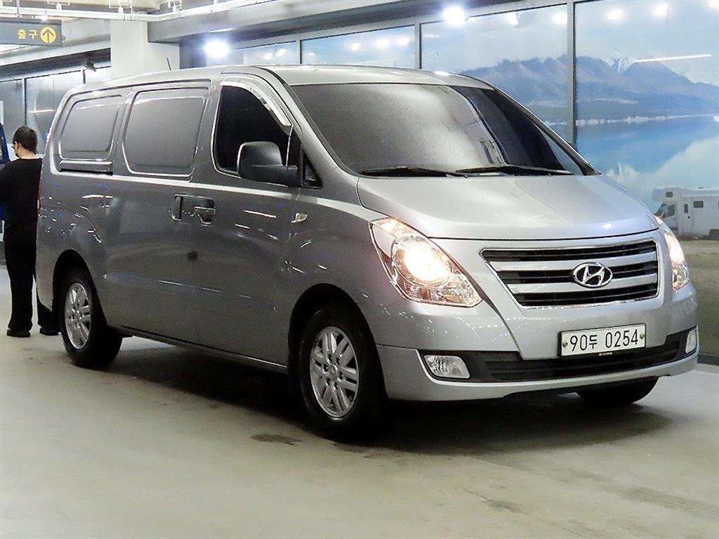 HYUNDAI Starex 2017 - Importación desde Corea - HF Imports Iquique - Foto 1