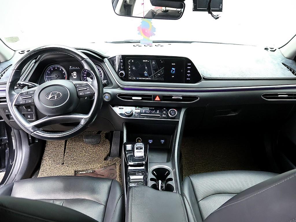 HYUNDAI Sonata - Vista 9