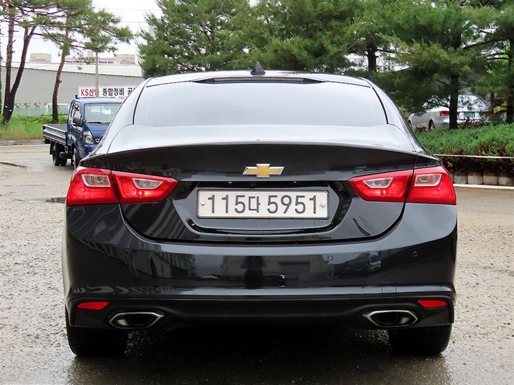 Chevrolet Malibu - Vista 4