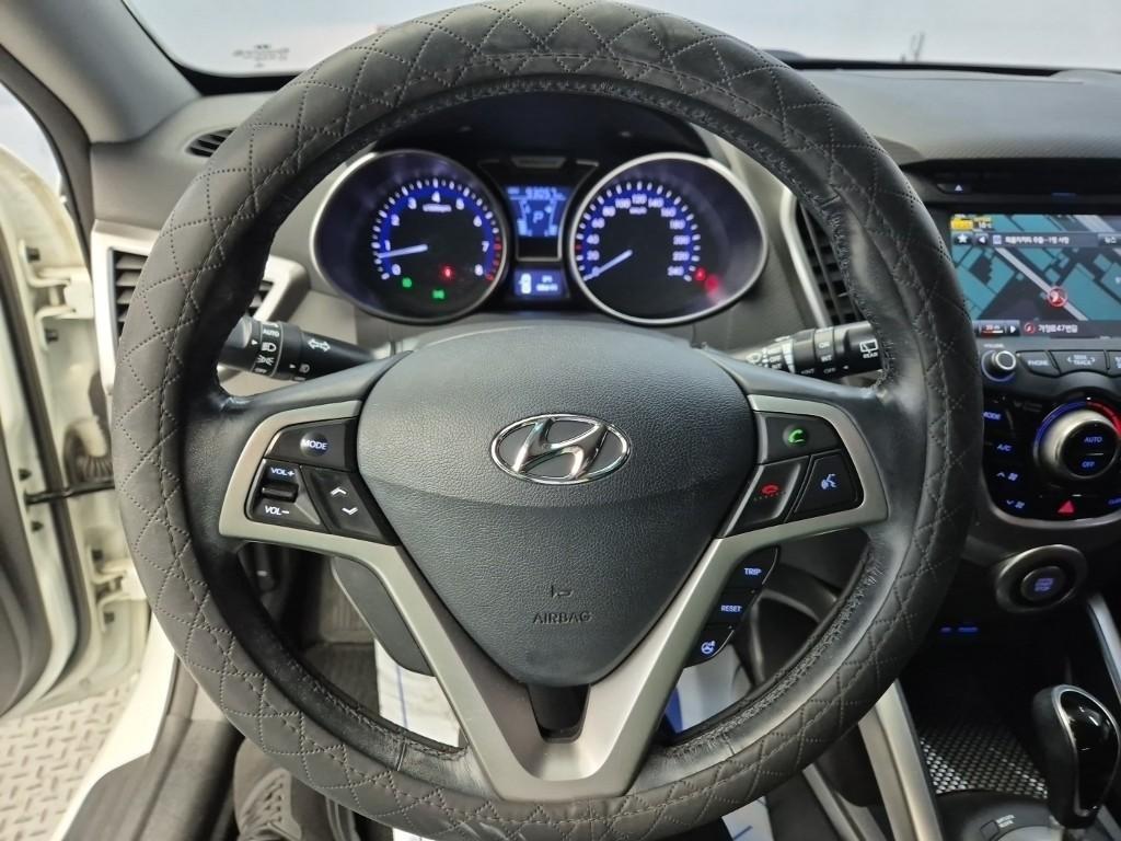 HYUNDAI Veloster - Vista 9