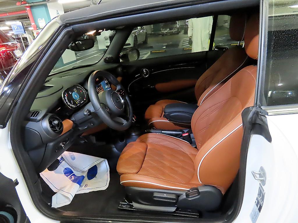 Mini Cooper Convertible - Vista 11