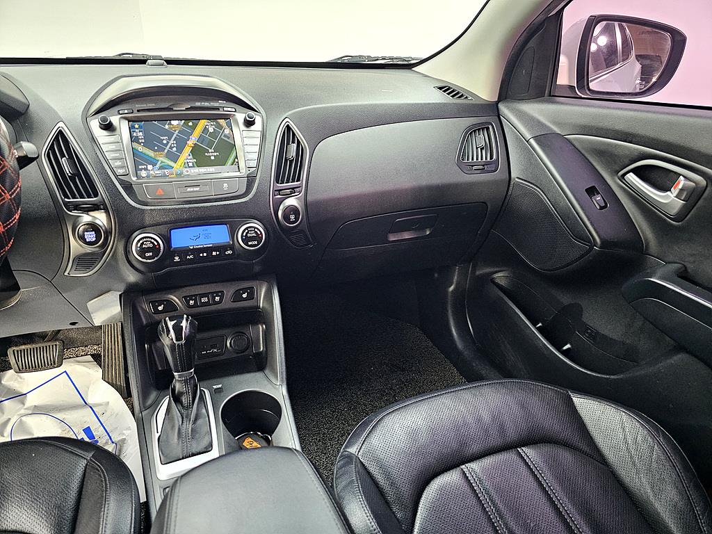 HYUNDAI Tucson - Vista 10