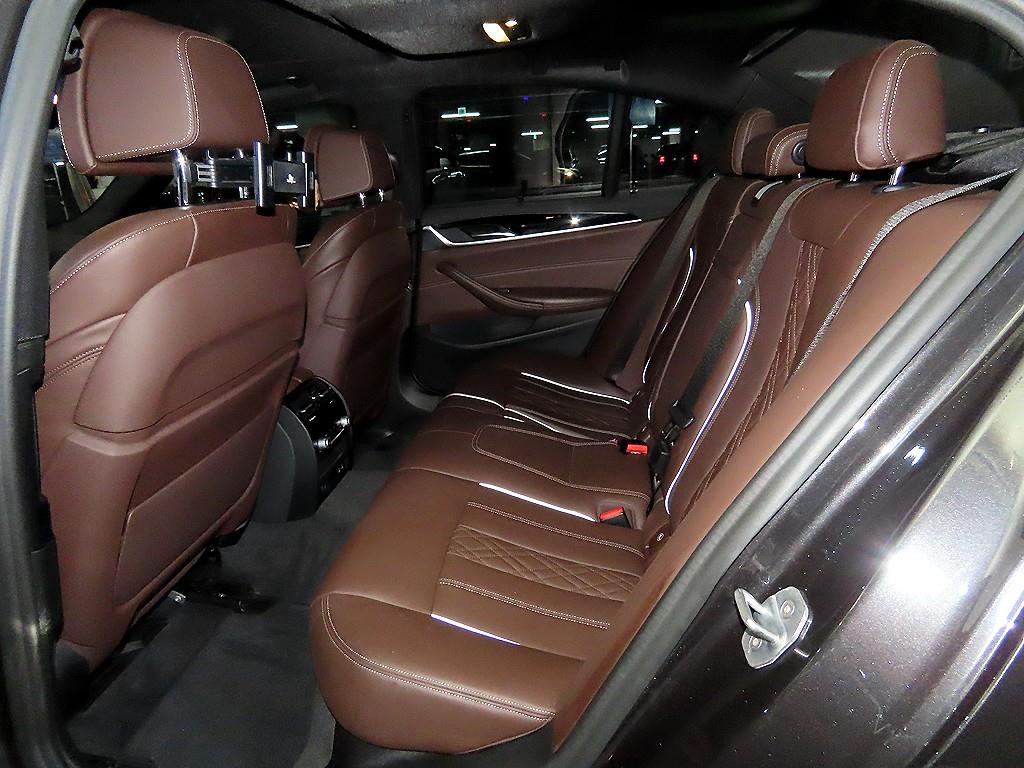 BMW 5 Series - Vista 7