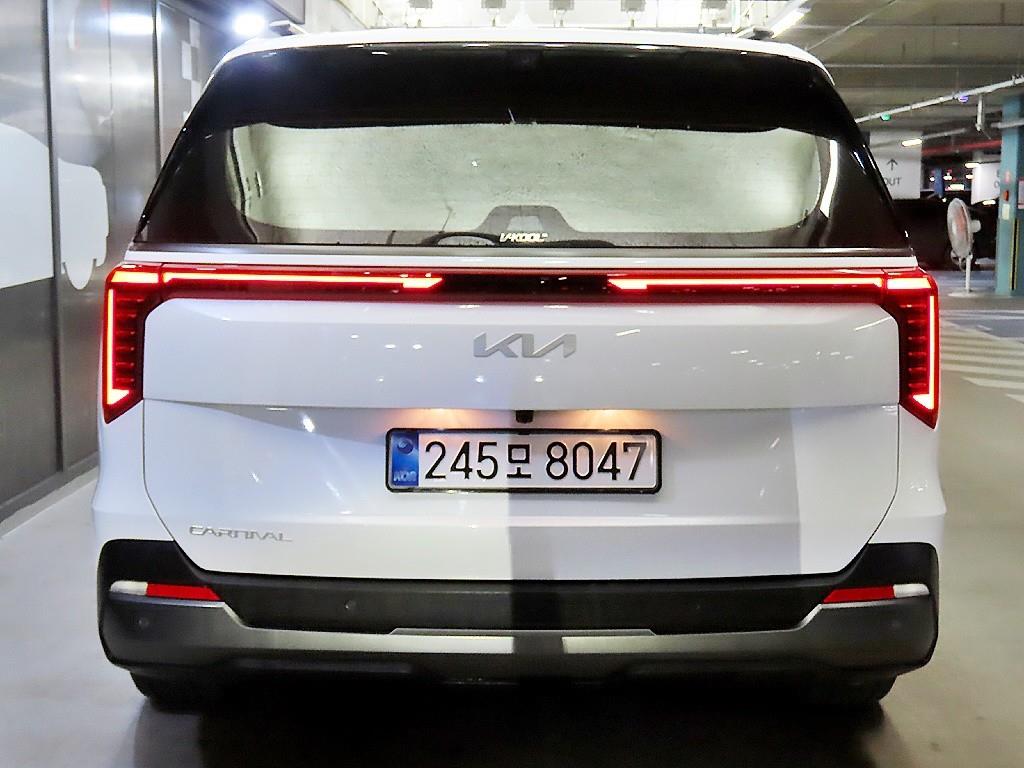 KIA Carnival - Vista 5