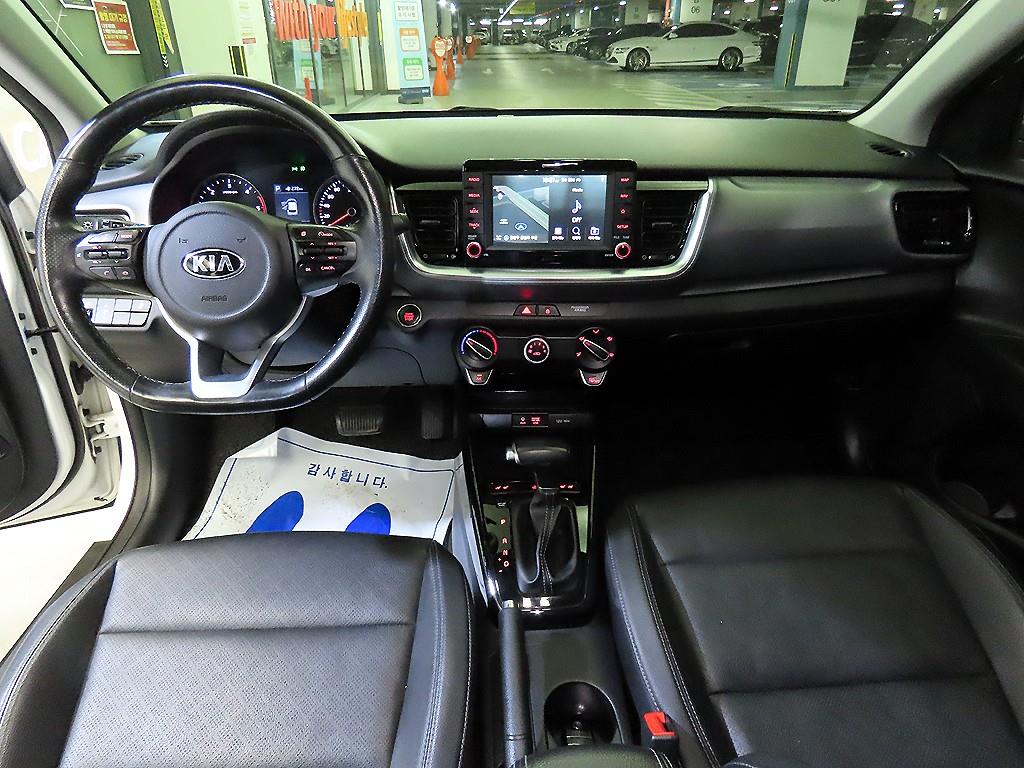KIA Stonic - Vista 10