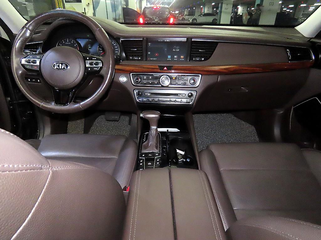 KIA K7 - Vista 10