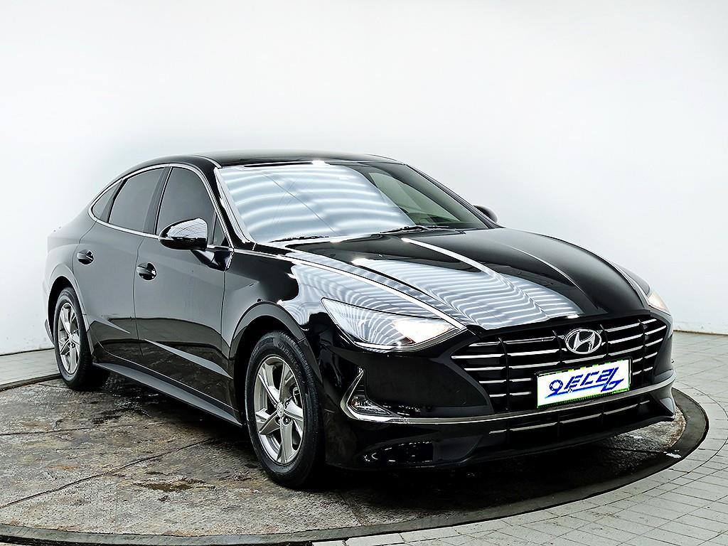 HYUNDAI Sonata - Vista 3