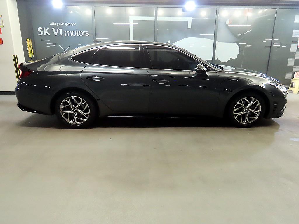 HYUNDAI Sonata - Vista 3
