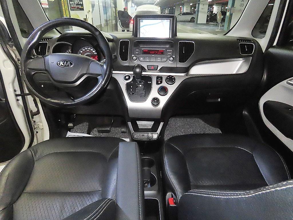 KIA Ray - Vista 10