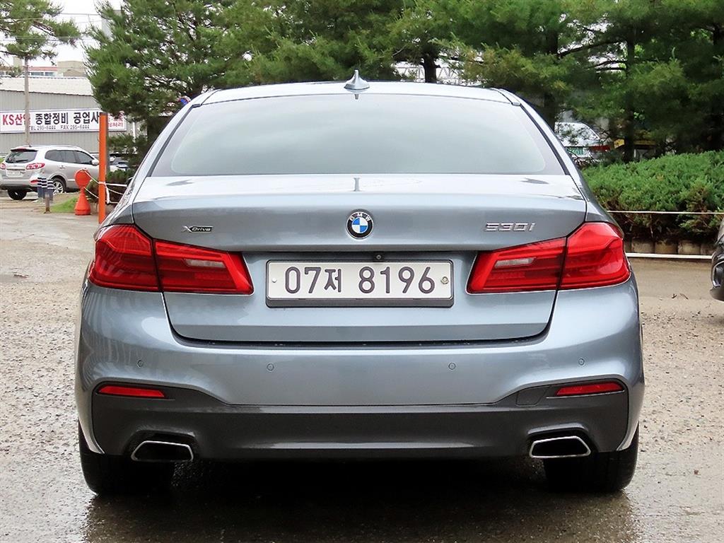 BMW 5 Series - Vista 4