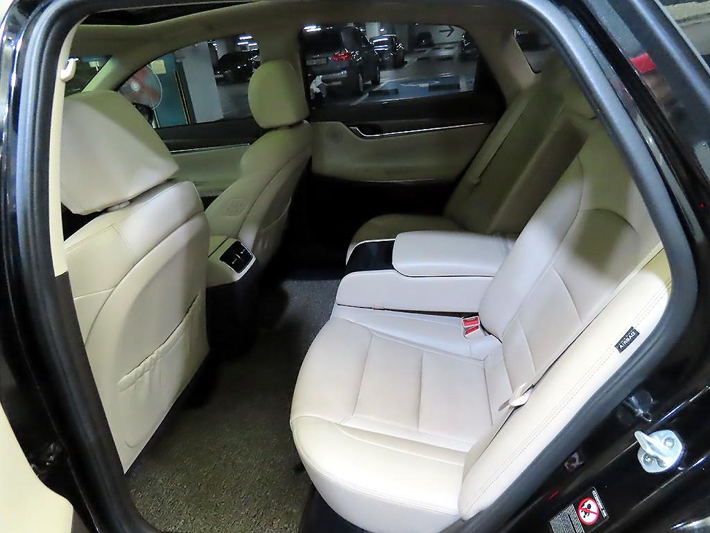 HYUNDAI Grandeur - Vista 7