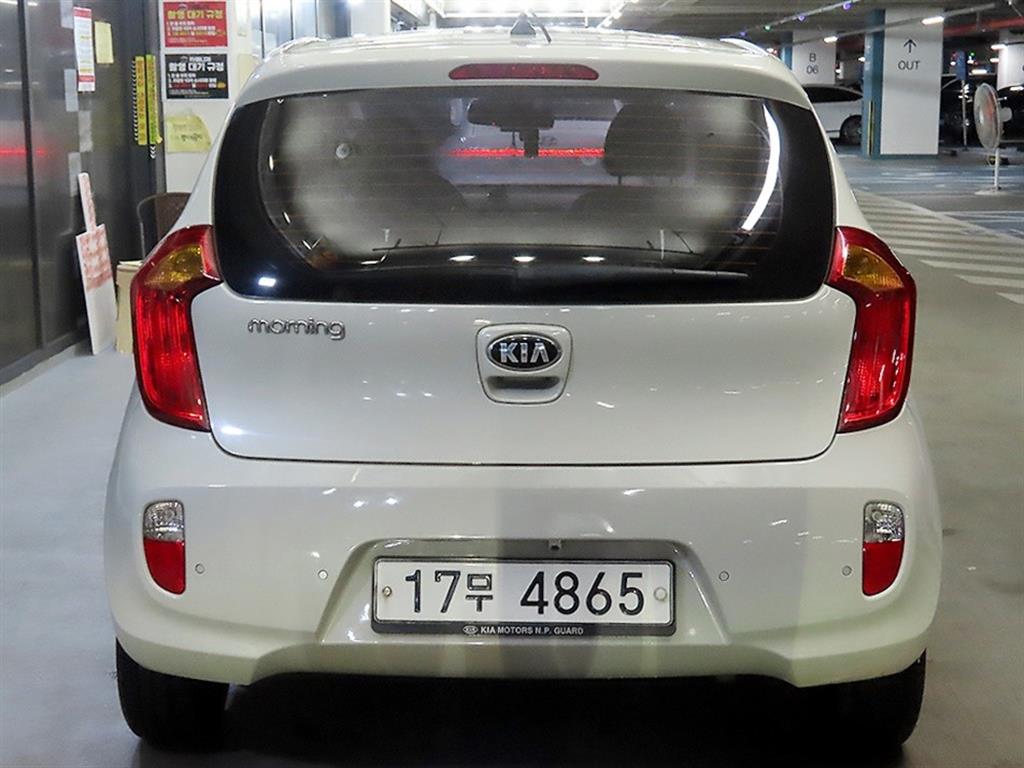 KIA Morning - Vista 5