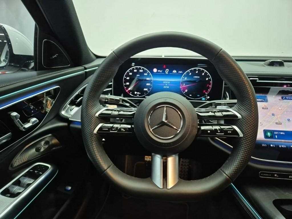 Mercedes Benz E class - Vista 9