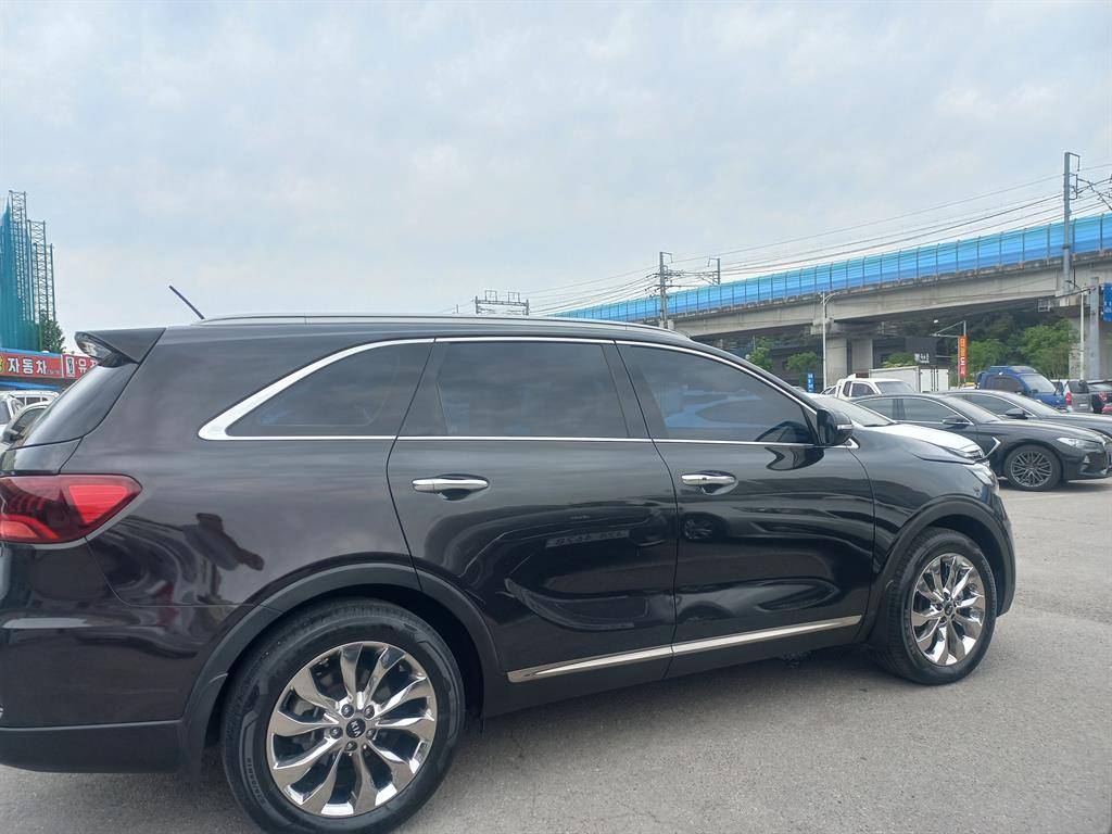 KIA Sorento - Vista 6