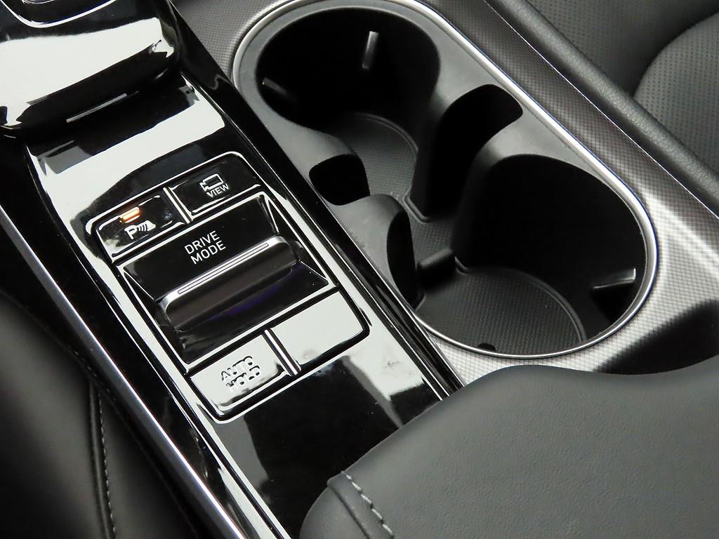HYUNDAI Sonata - Vista 11