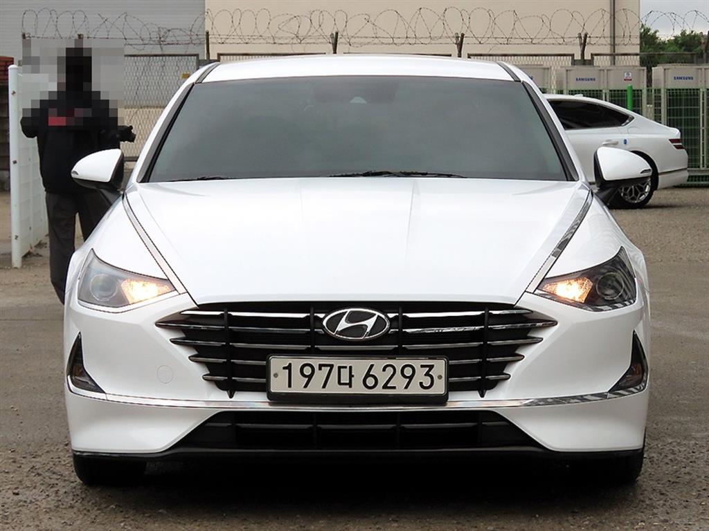 HYUNDAI Sonata 2023 Blanco - Importación desde Corea - HF Imports Iquique - Foto 1
