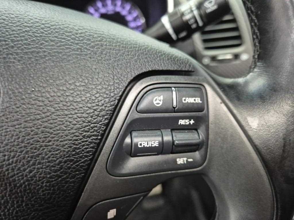 KIA K3 2013 Blanco - Importación desde Corea - HF Imports Iquique - Foto 16