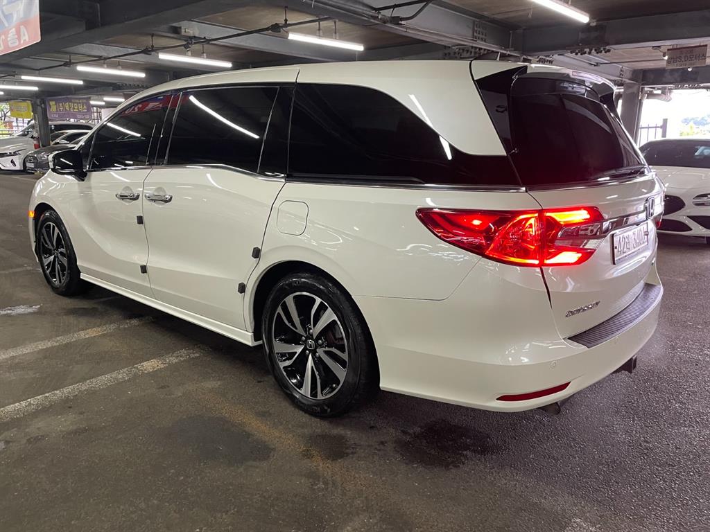 Honda Odyssey - Vista 4