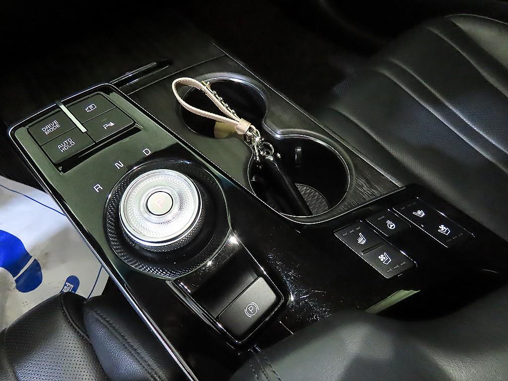 KIA K8 - Vista 12