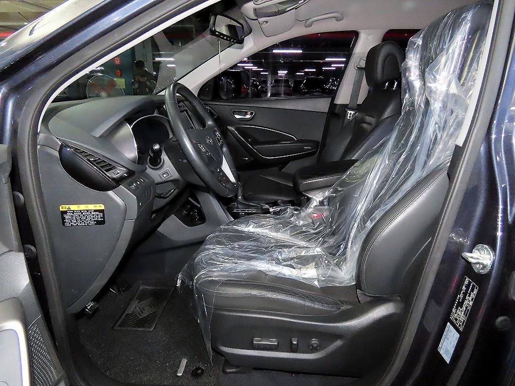 HYUNDAI Santa Fe - Vista 6