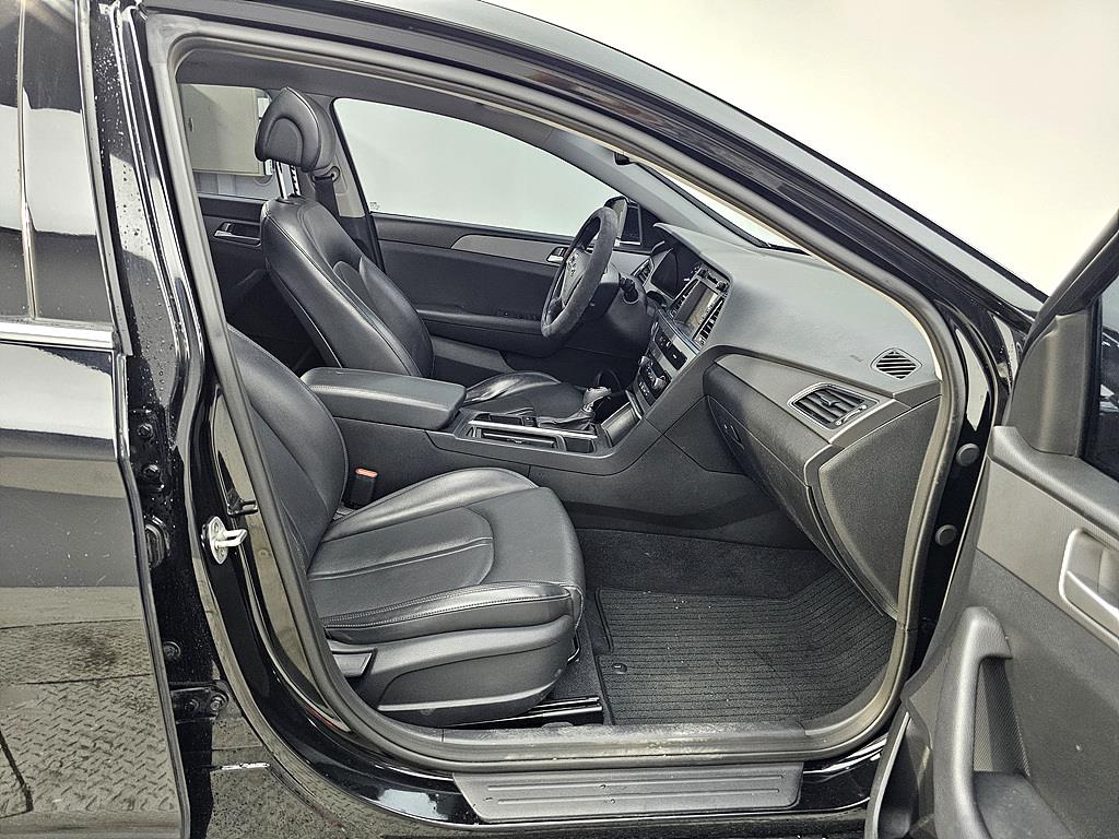 HYUNDAI Sonata - Vista 11