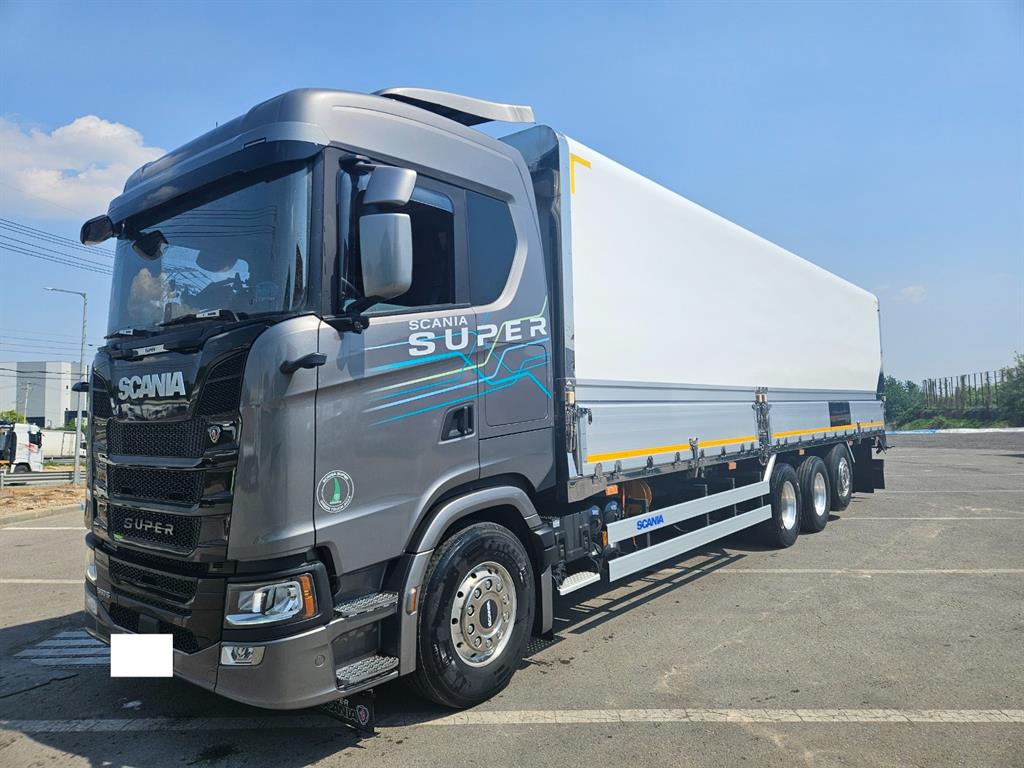 medium and large cargo truck 2024 Negro - Importación desde Corea - HF Imports Iquique - Foto 1